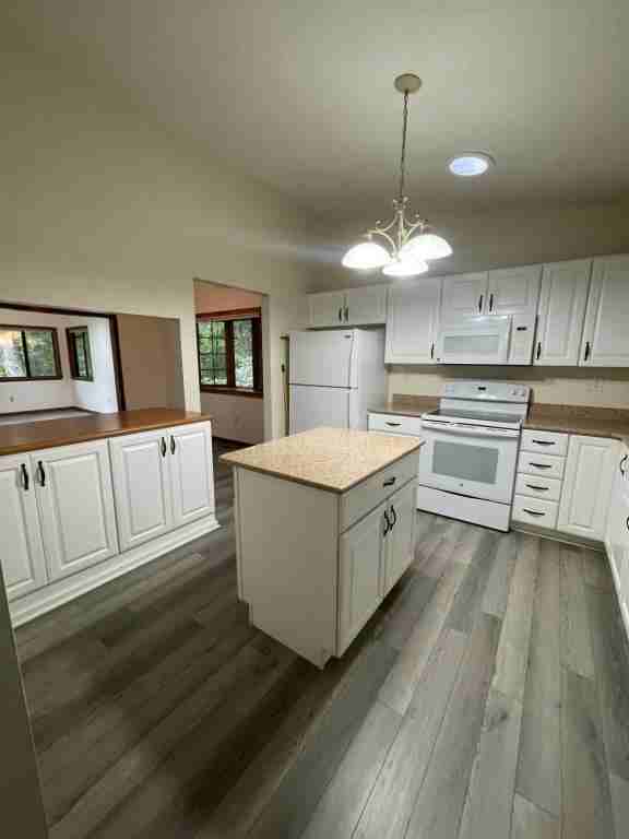 32 Honeysuckle Ridge Rd - Photo 5 of 15