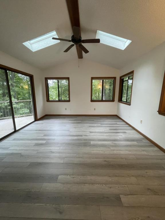 32 Honeysuckle Ridge Rd - Photo 6 of 15