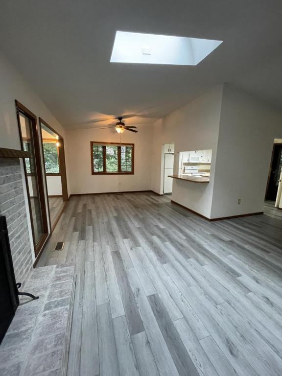 32 Honeysuckle Ridge Rd - Photo 7 of 15