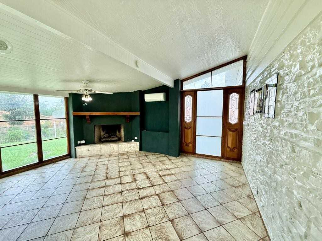 3807 Longridge Dr - Photo 7 of 20