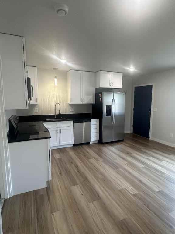 1338 E 7th St - Photo 3 of 11