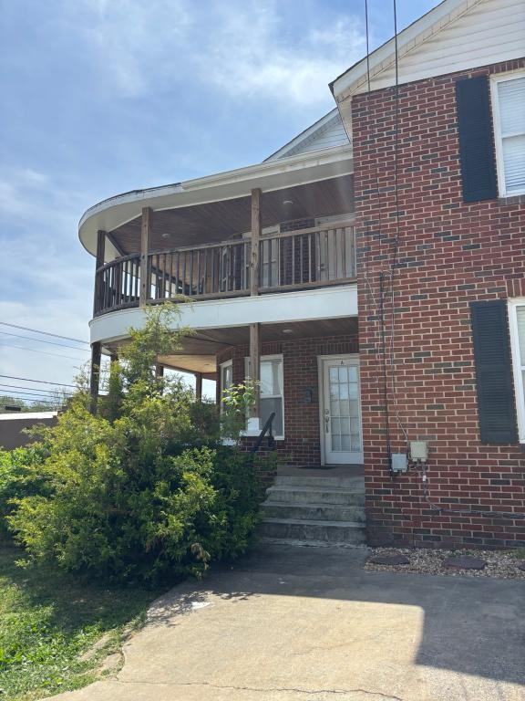 413 Sparta St - Photo 7 of 11