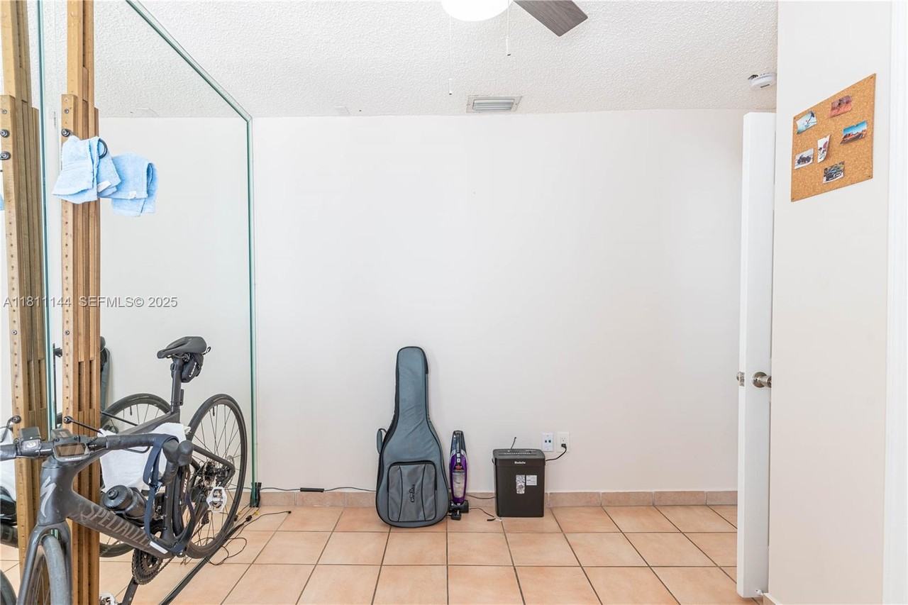 6931 Southwest 154th Court - Photo 6 of 32