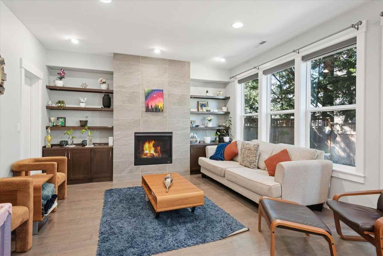 5109 Nw 149th Ter - Photo 4 of 38