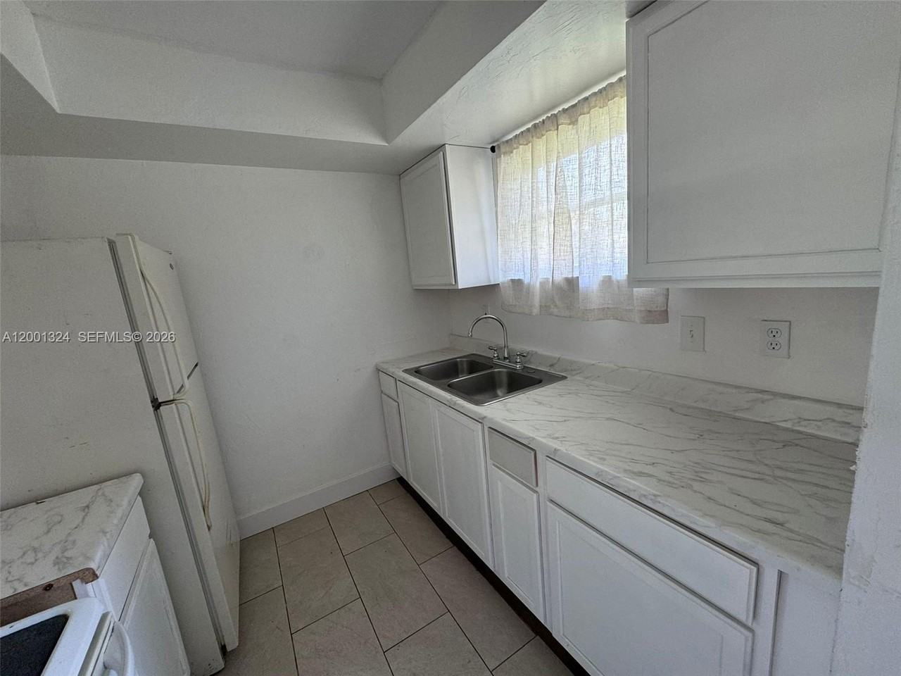 5535 10th Ave #1 - Photo 5 of 17