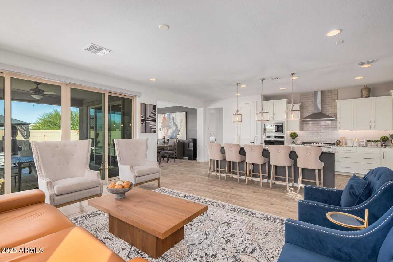 5654 N 88th Ln - Photo 5 of 50