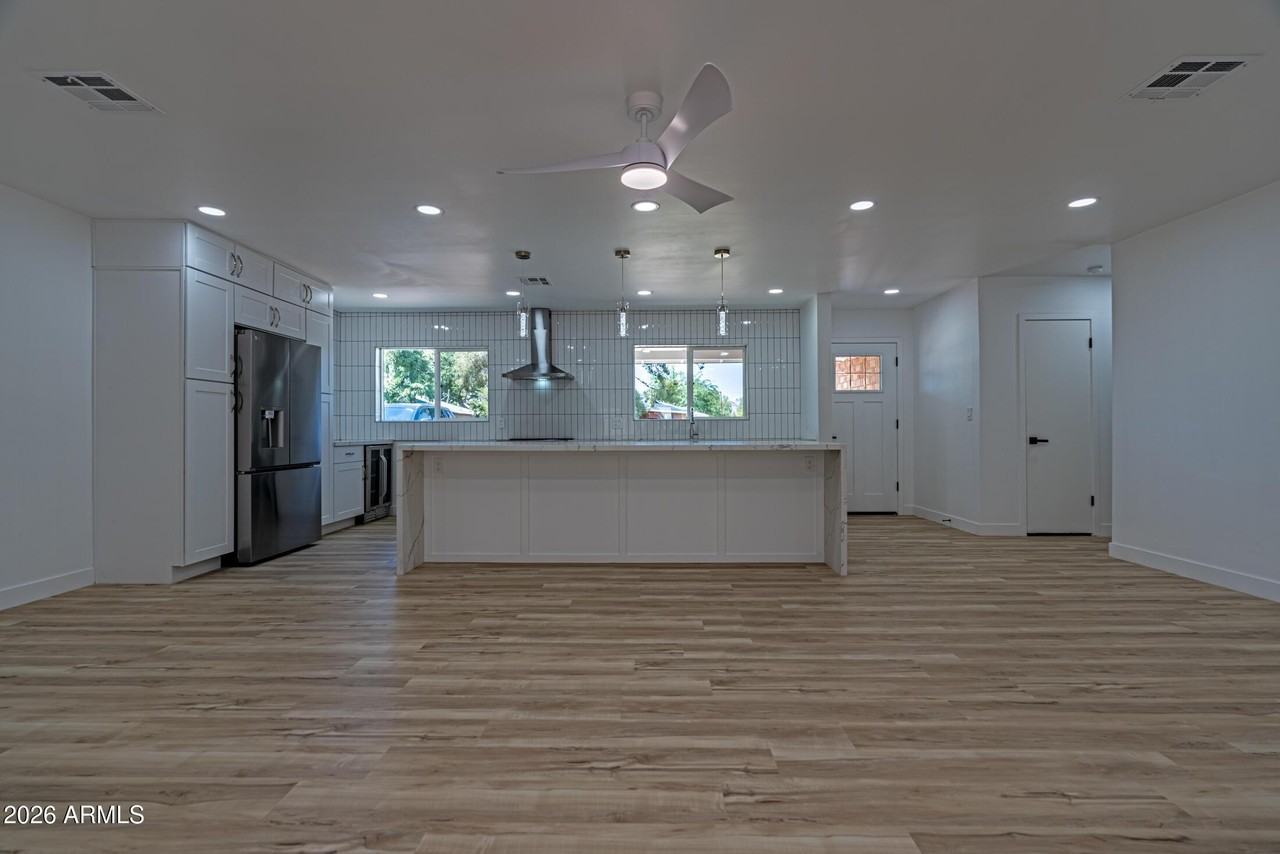 3035 E Heatherbrae Dr - Photo 3 of 26