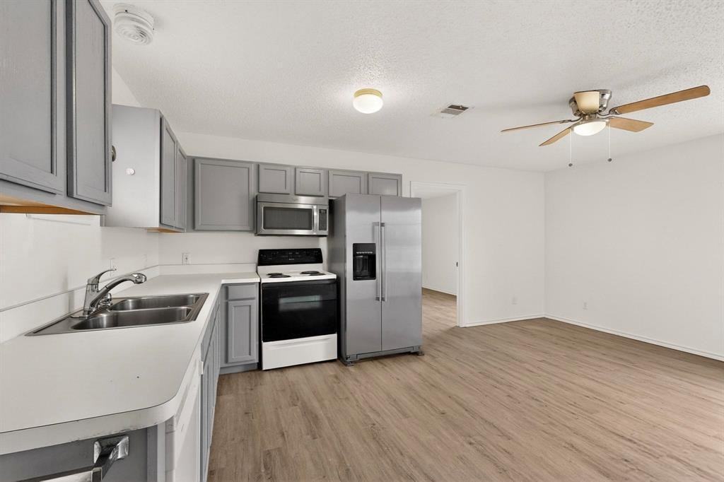 150 Lobo Ln #B - Photo 6 of 29