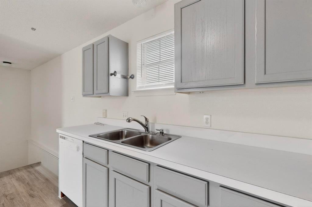 150 Lobo Ln #B - Photo 7 of 29