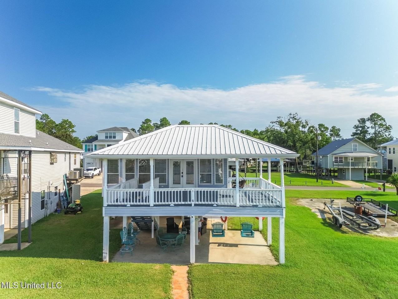 6293 Pontiac Dr