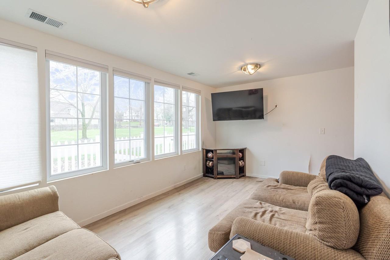 353 S Morgan Blvd #1 - Photo 5 of 16