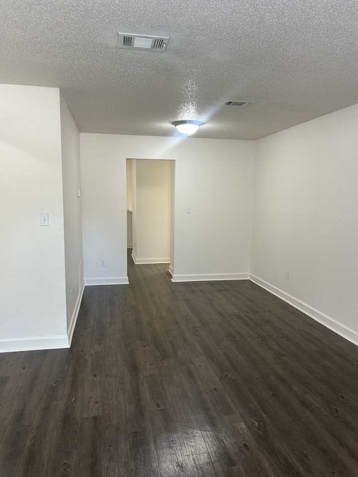 26 Arva Ct - Photo 3 of 27