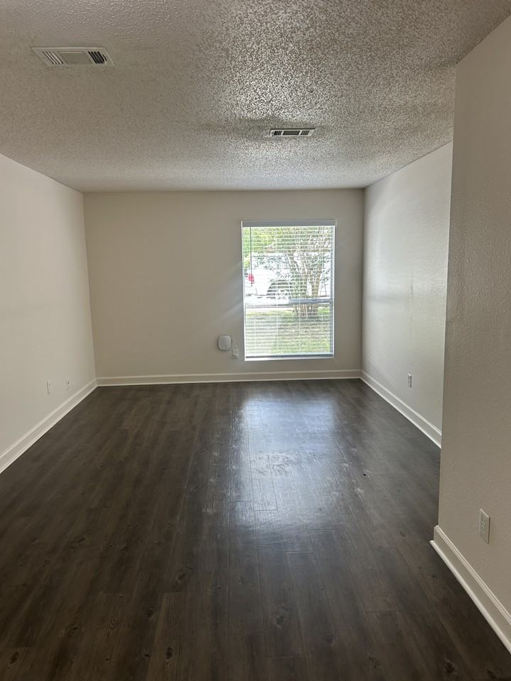 26 Arva Ct - Photo 4 of 27