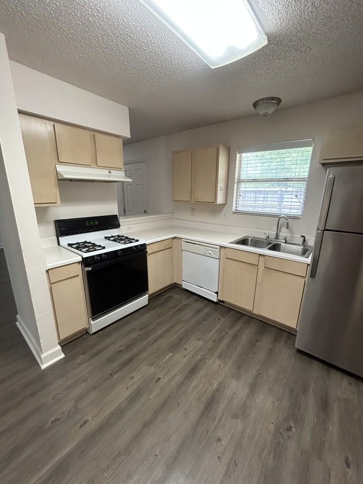 26 Arva Ct - Photo 7 of 27