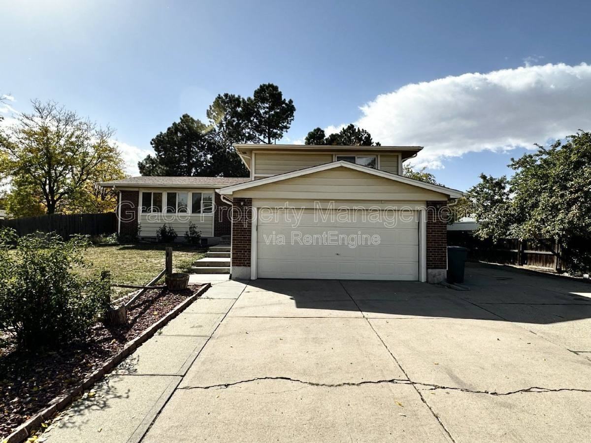 1762 Ura Ln - Photo 2 of 10