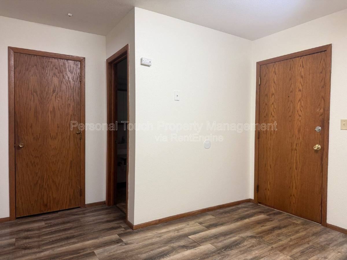 301 6th St S #3 - Photo 2 of 10