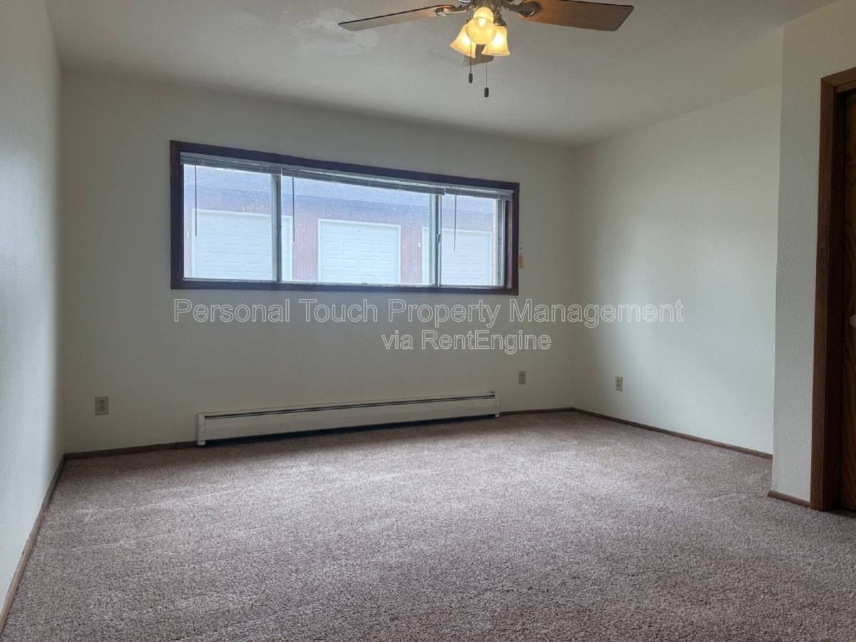 301 6th St S #3 - Photo 7 of 10