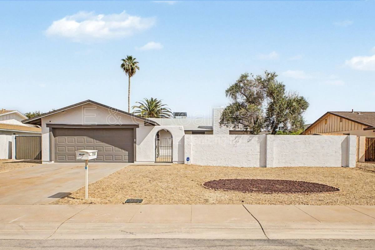 710 E Bell De Mar Dr - Photo 2 of 10