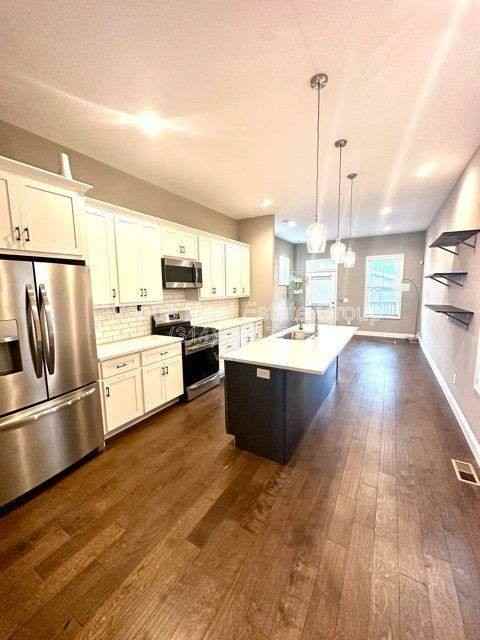4328 Swan Ave - Photo 3 of 10