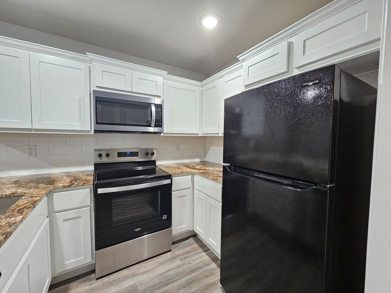 230 N Mary Jo Dr - Photo 4 of 27