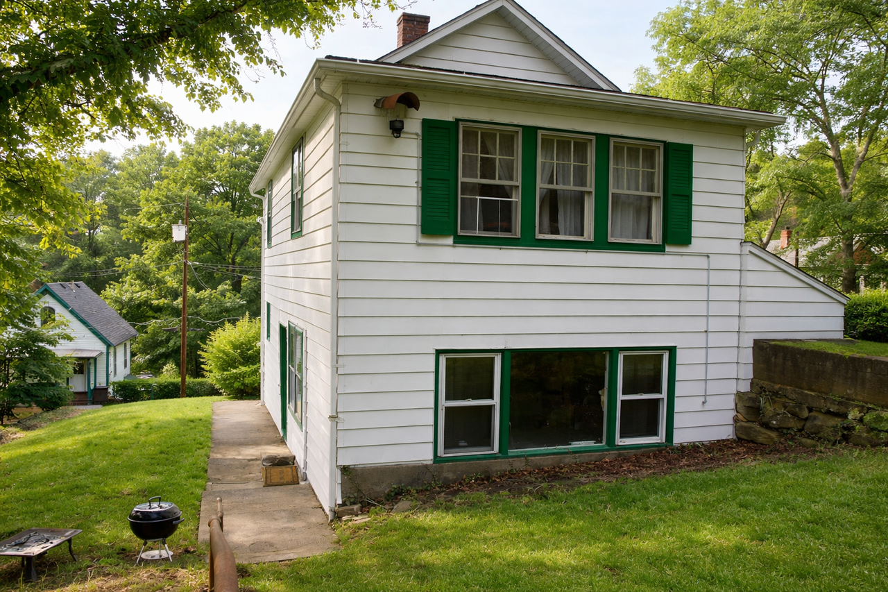 120 N Congress St - Photo 2 of 3