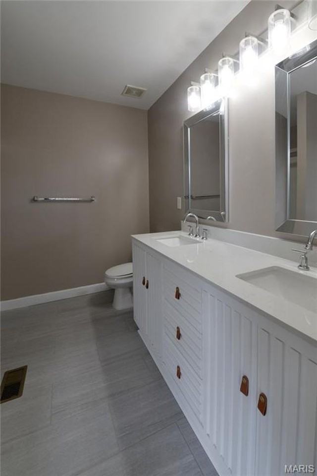 11478 Pineview Crossing Dr - Photo 2 of 48