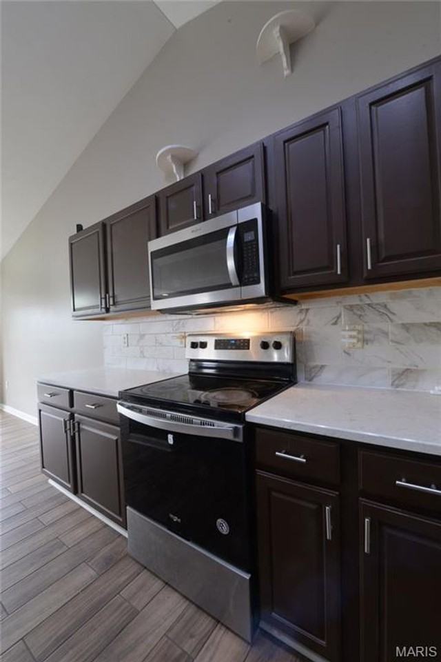 11478 Pineview Crossing Dr - Photo 3 of 48