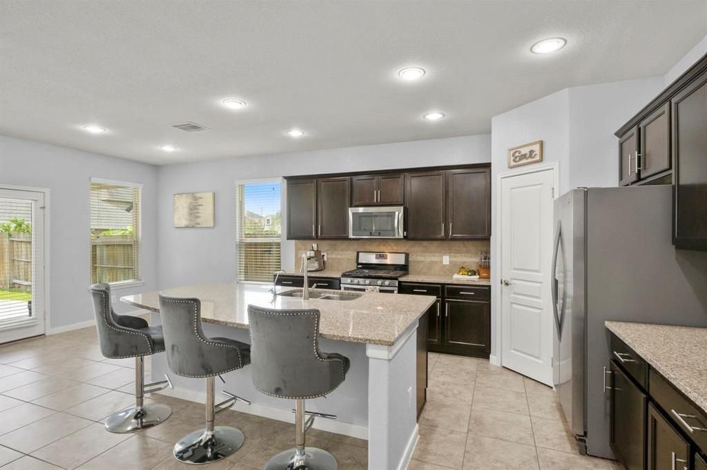 19911 Mulberry Pine Ln - Photo 4 of 25