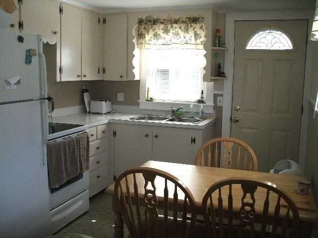 10 John St - Photo 3 of 10