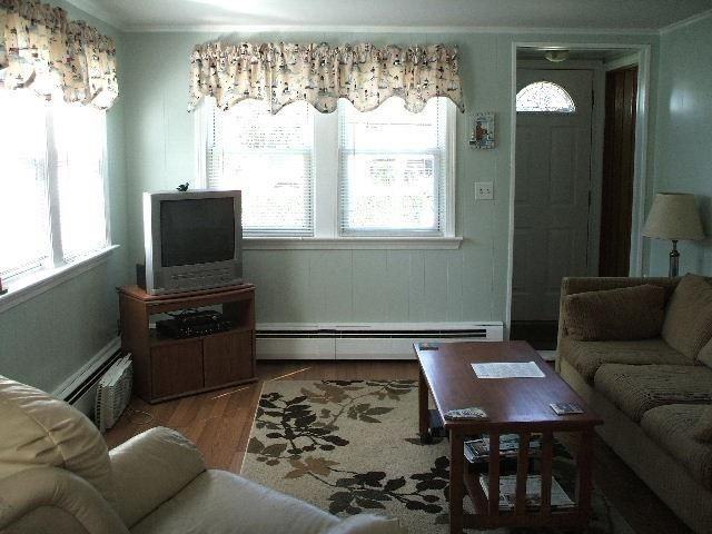 10 John St - Photo 4 of 10