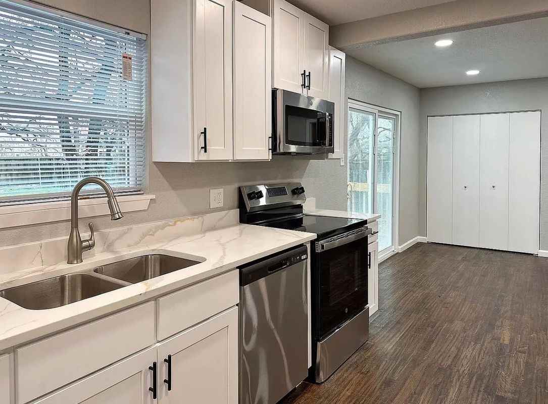 211 Wanda Dr - Photo 5 of 26