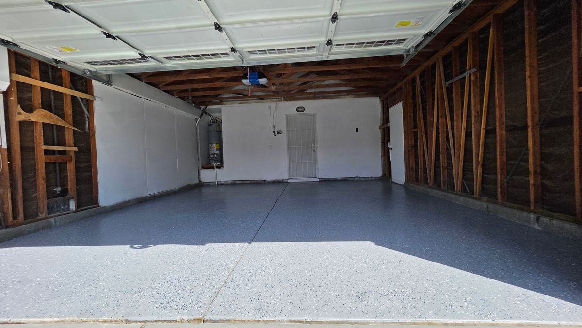210 S Paulsen Ave - Photo 3 of 18