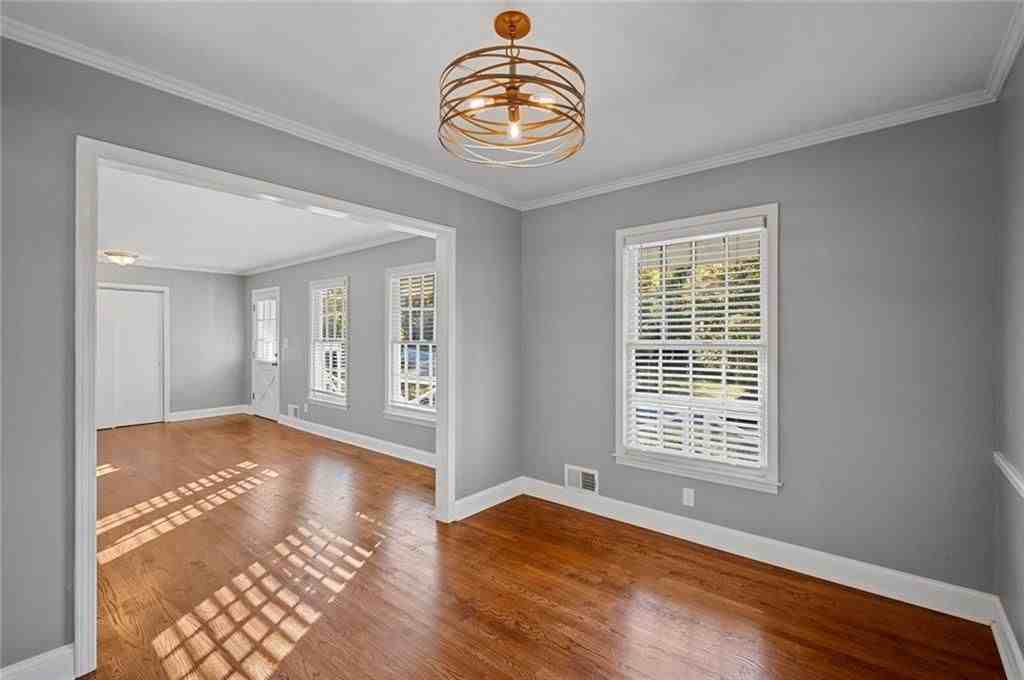 2857 Fontainebleau Dr - Photo 3 of 24