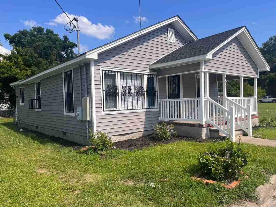 511 Ford St - Photo 2 of 5