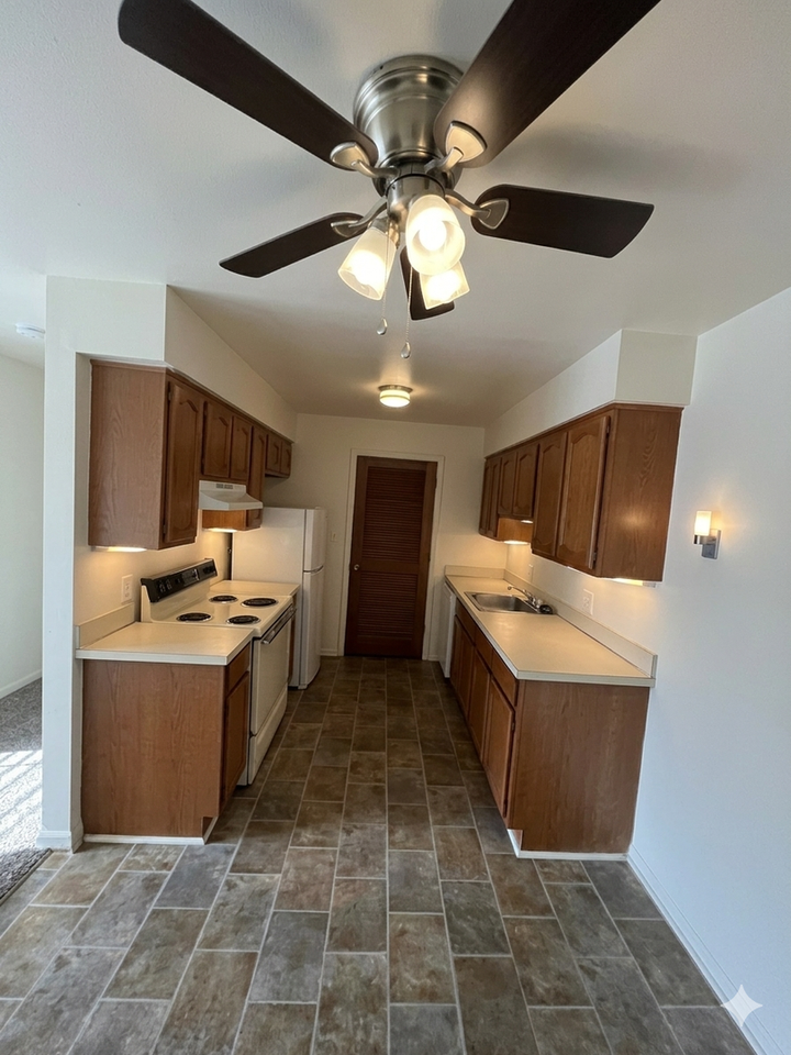 18600 Fraser Group - Photo 4 of 12