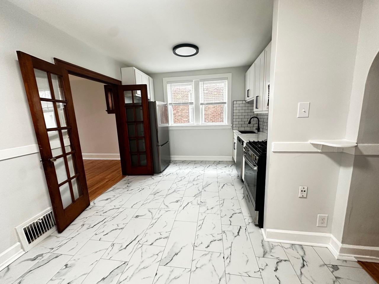 2269 Blendon Place #1-N - Photo 4 of 13