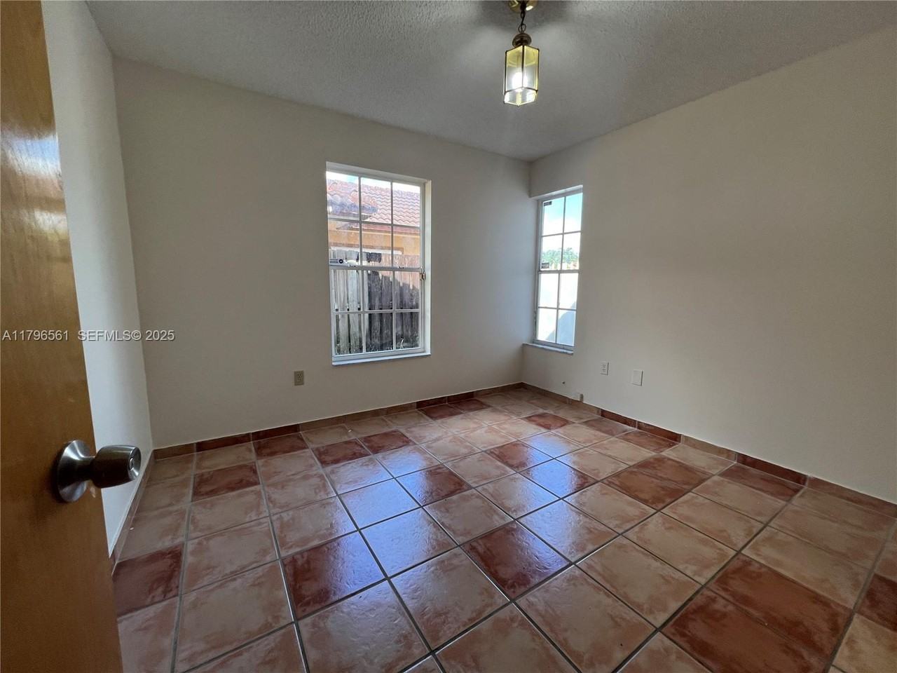 14340 Southwest 102nd Street - Photo 6 of 20