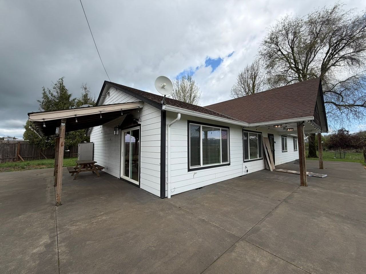 7345 A St - Photo 2 of 17