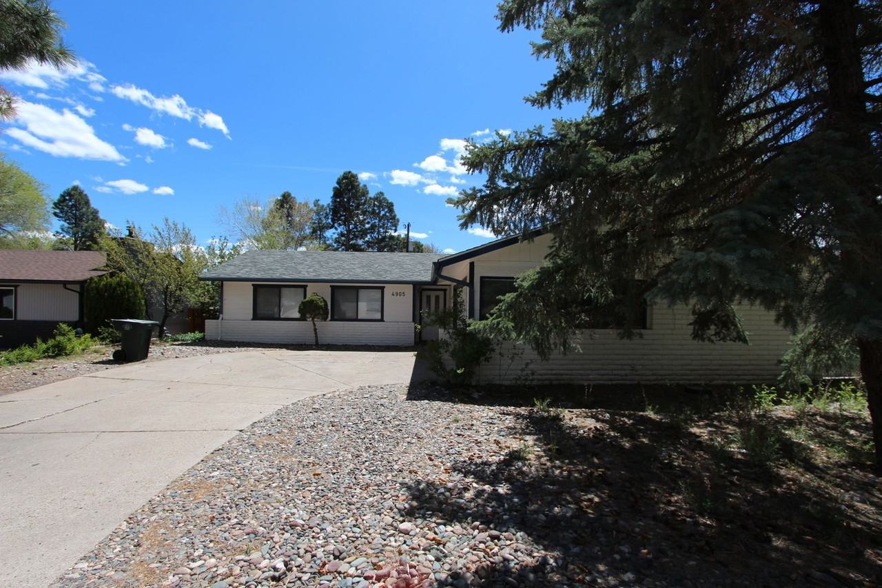 4905 E Broken Bow Dr - Photo 3 of 31