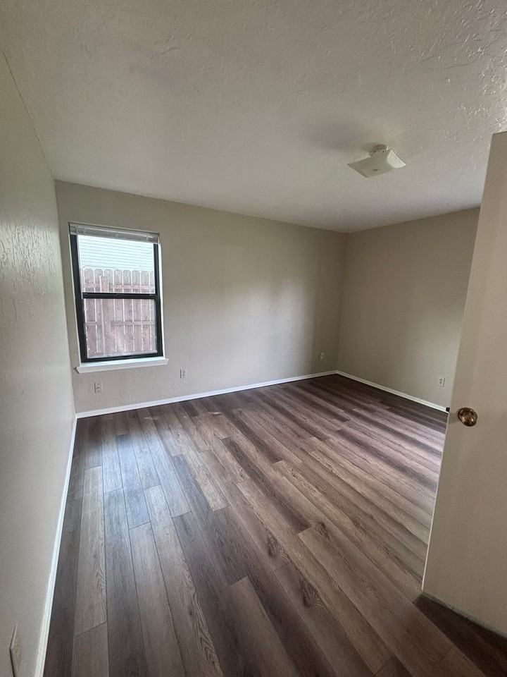 4307 Monticello Rd - Photo 6 of 9