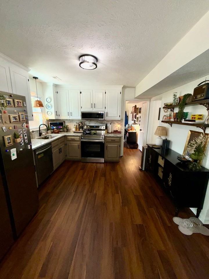 14305 Penrith Ln - Photo 6 of 19