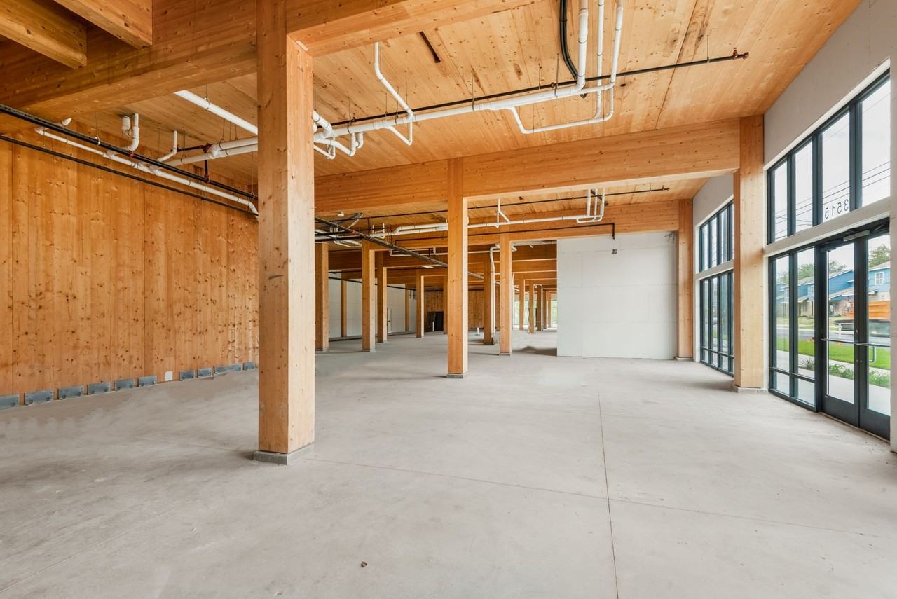 Nova Austin - Photo 3 of 30