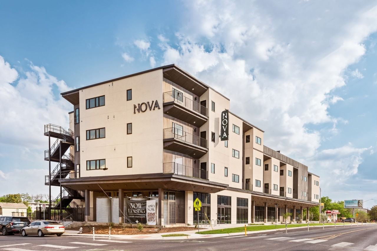 Nova Austin - Photo 7 of 30