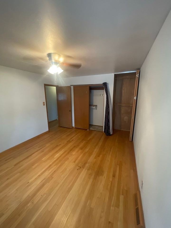 2811 E Bolivar Ave - Photo 7 of 16