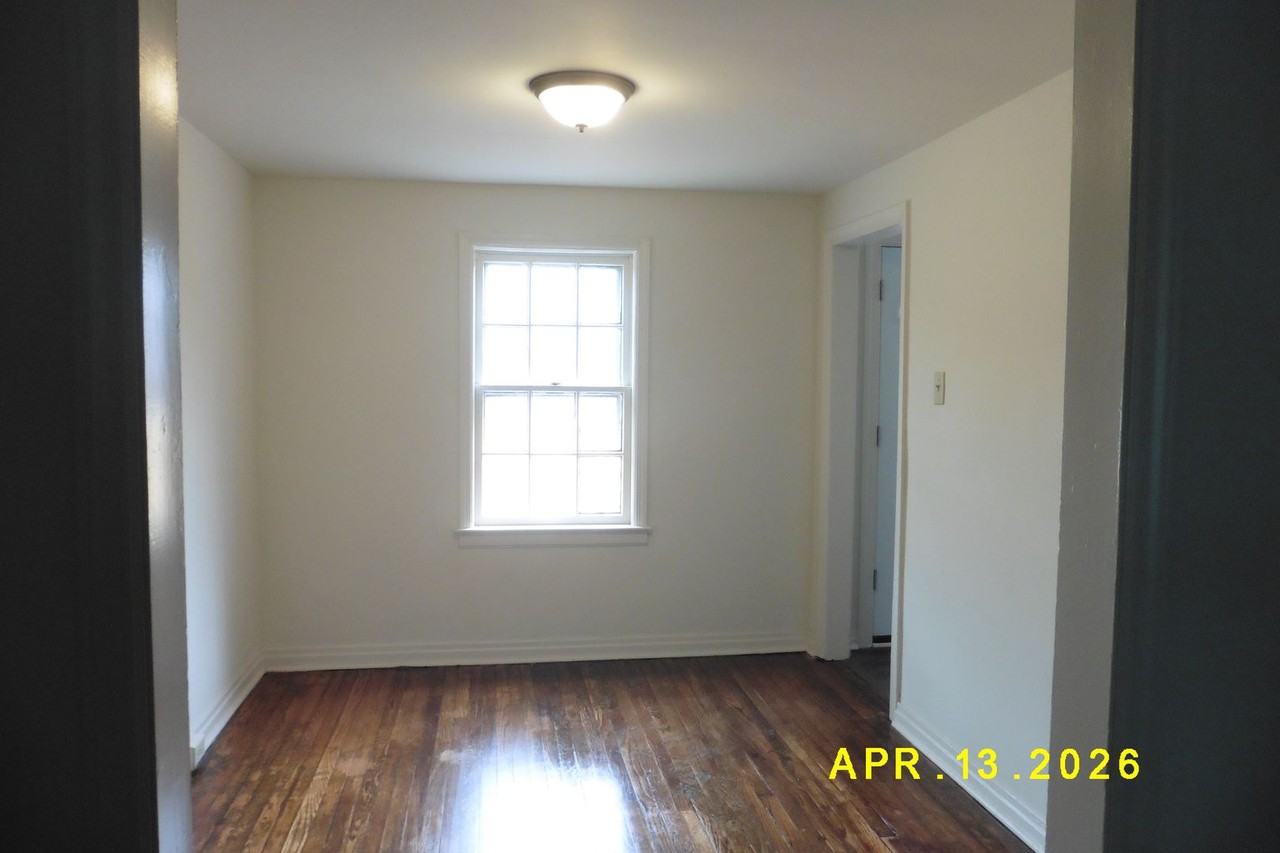 2615 Waldo St - Photo 3 of 8