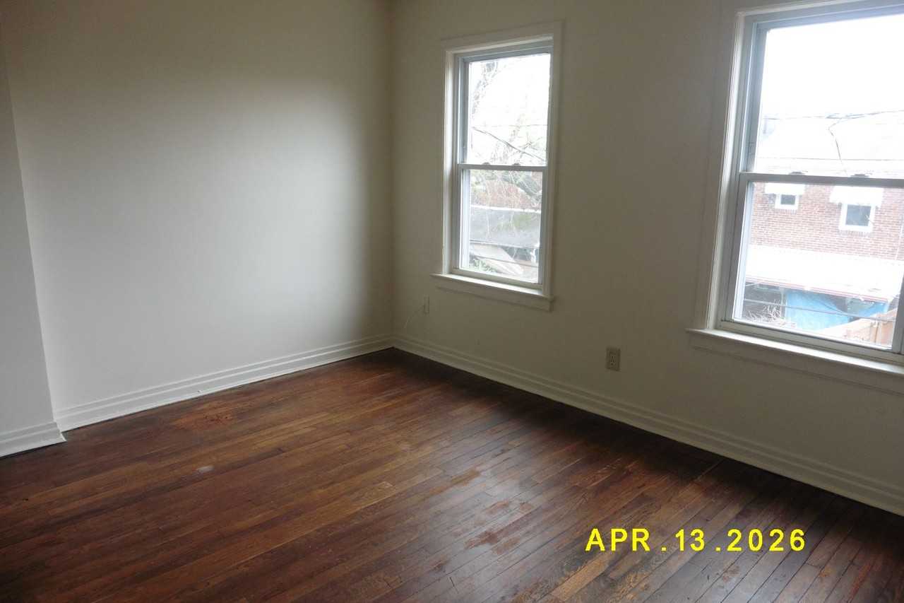 2615 Waldo St - Photo 6 of 8