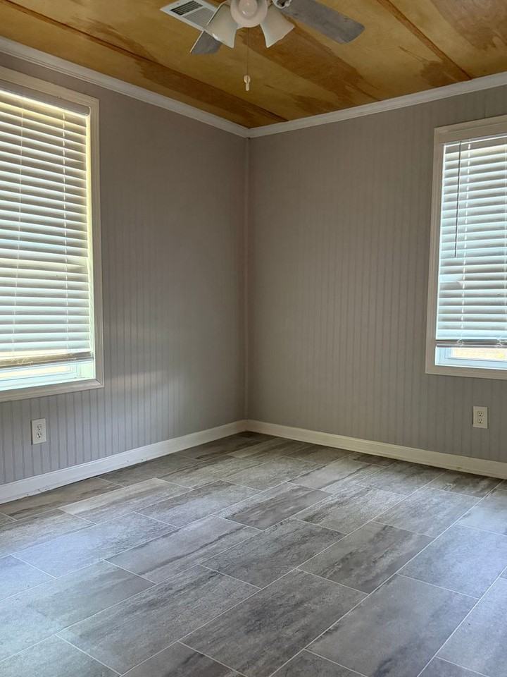 159 Circle Dr - Photo 7 of 12