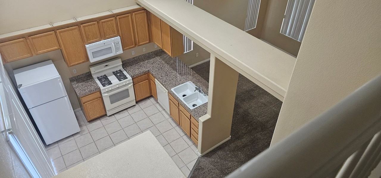 7575 French Springs St - Photo 7 of 12