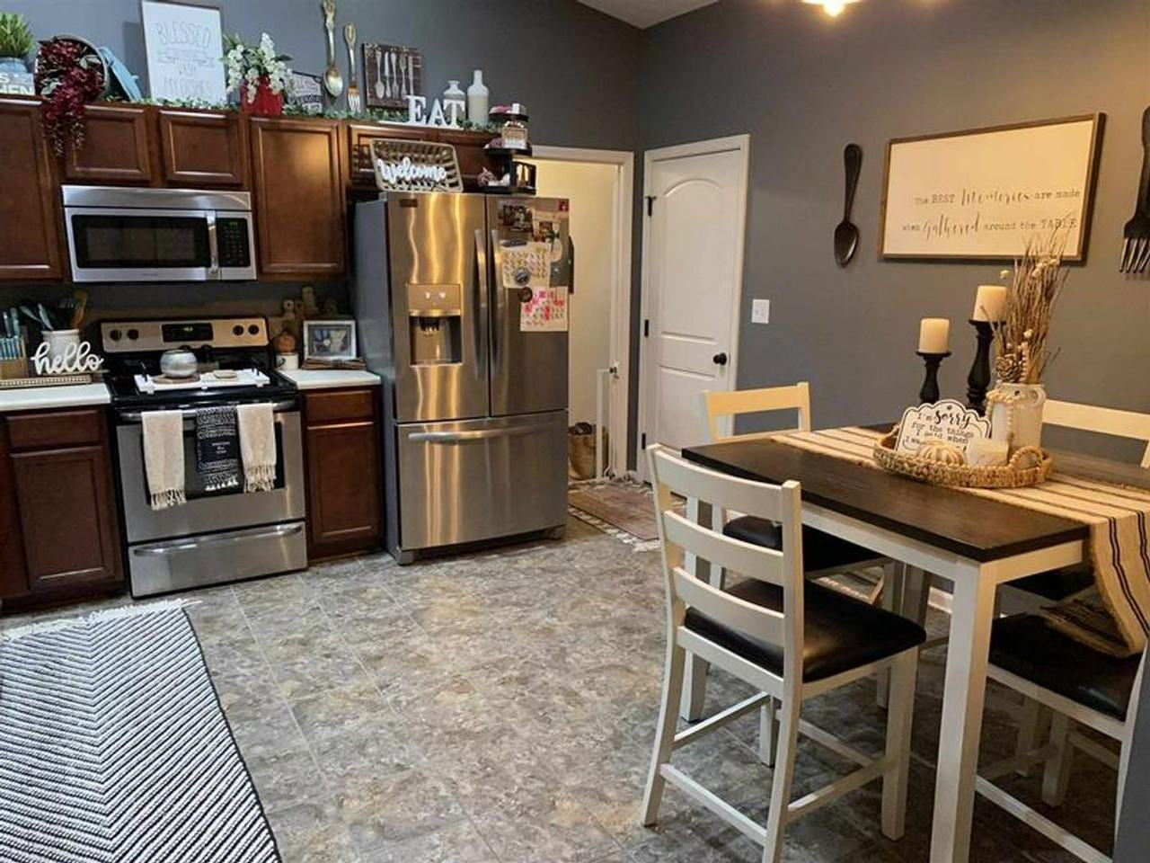 2915 Flagstone Way - Photo 3 of 19