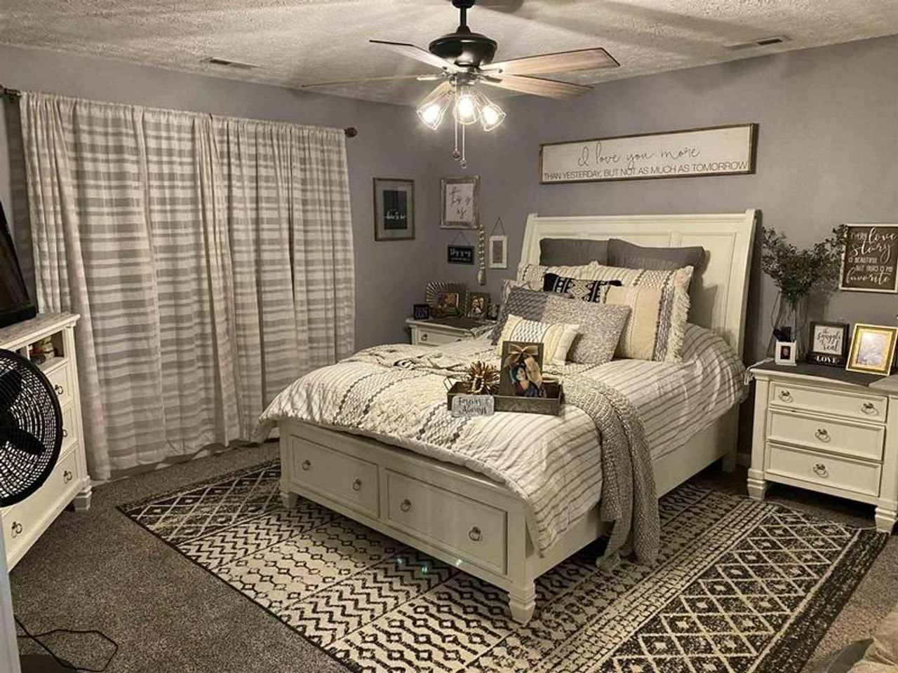 2915 Flagstone Way - Photo 7 of 19